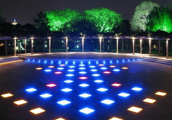 Proyectos de iluminaci&oacute;n urbana y tur&iacute;stica de Vietnam: luces empotradas cuadradas